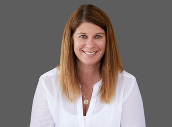 Portrait of Lori Mitchell, Real Estate Agent